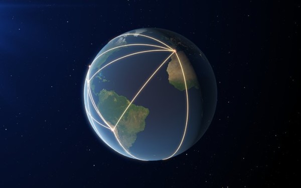 La rete creata dai radiotelescopi utilizzati per l'impresa. Praticamente si estende su tutta la Terra formando un unico immenso strumento. Fonte: ESO/ L. Calçada